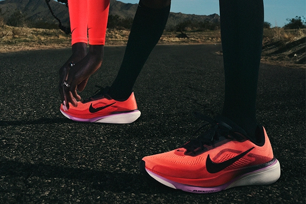 Nike Pegasus 41 Gruppe l&auml;uft durch London